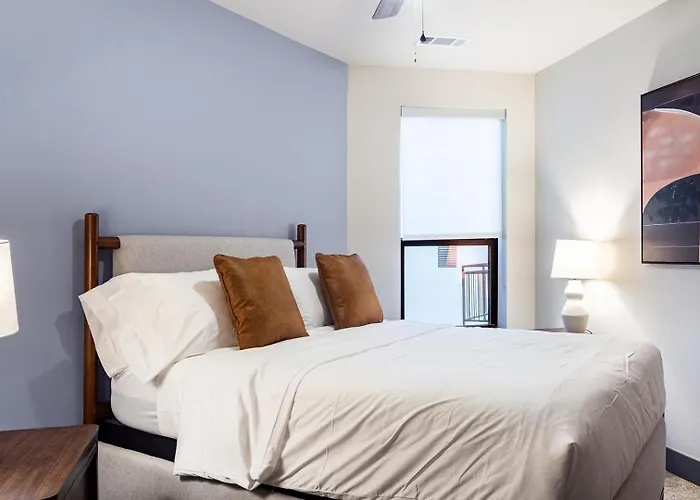 Landing - Santa Fe Square Apartment Tulsa