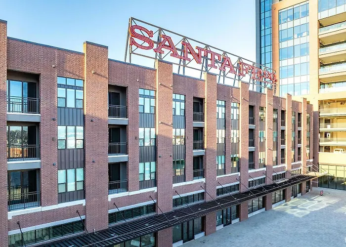 Apartment Landing - Santa Fe Square